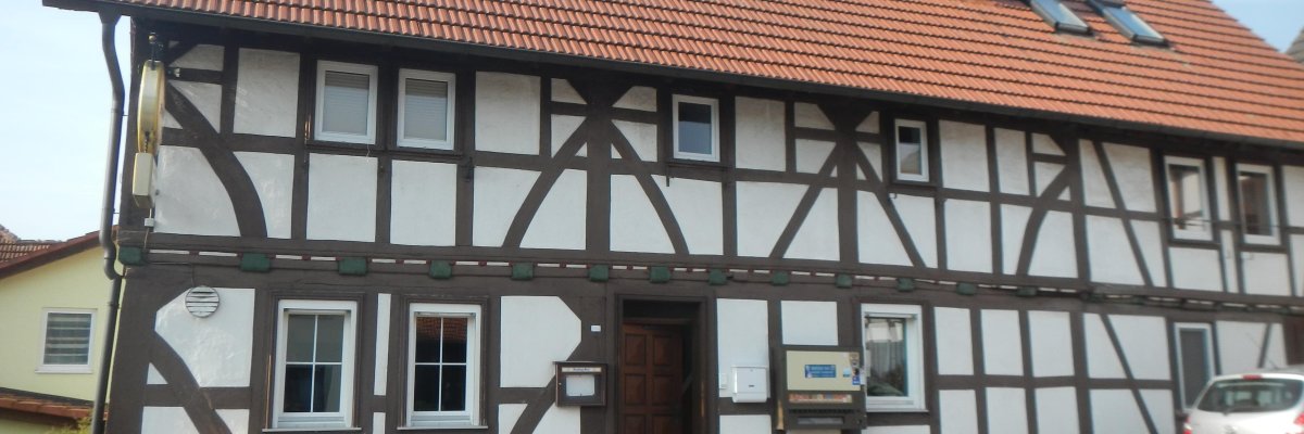 Außenansicht Bürgerhaus Molzbach - ehemalige Gaststätte