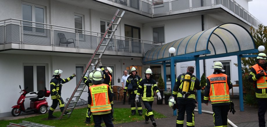 Herbstübung Feuerwehr am Haus Bethanien